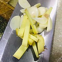 皮蛋苋菜煲的做法图解3