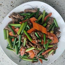 蒜台炒肉