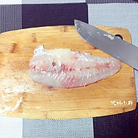 鱼蓉汤的做法图解2