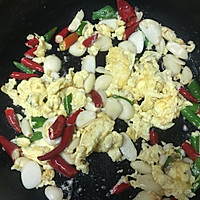 小米椒爆蒜片鸡蛋的做法图解10
