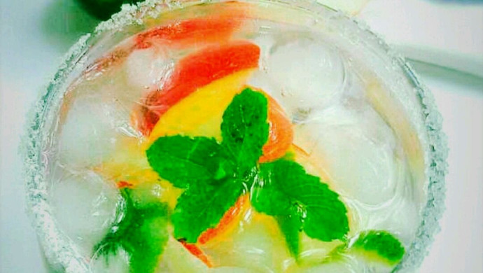 蜜桃mojito