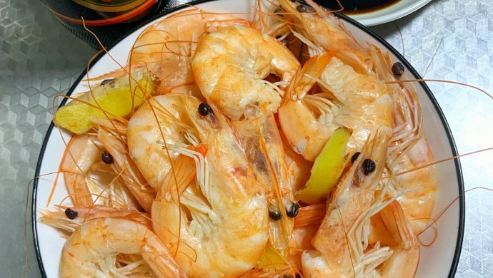 减脂掉体重 白灼大虾