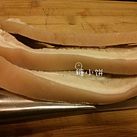 【海陆扣肉】章鱼片+五花肉的做法图解1