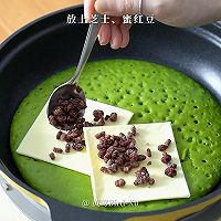 #感恩妈妈 爱与味蕾同行#甜蜜红豆抹茶厚松饼的做法图解5