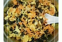 胡萝卜木耳虾皮鸡蛋饺子的做法