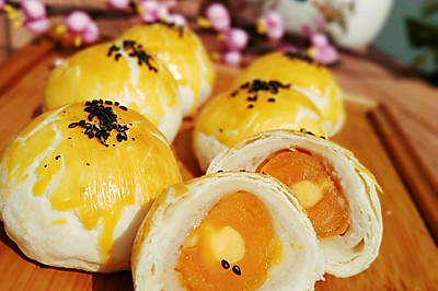 芋泥麻薯蛋黄酥