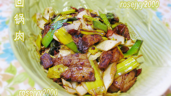 大蒜包菜回锅肉