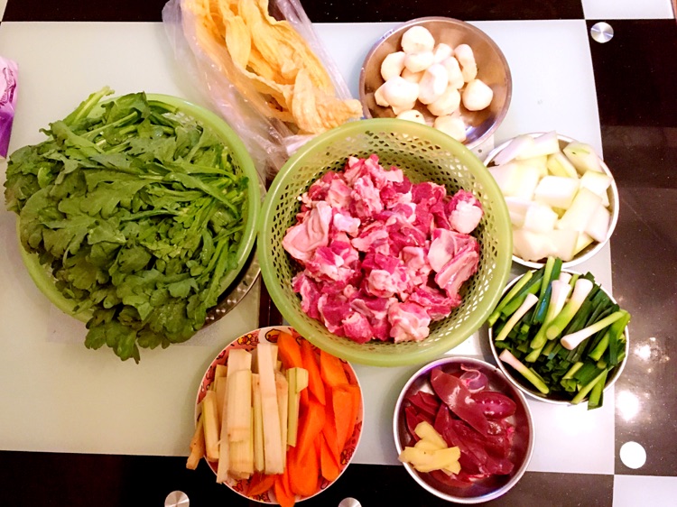 美味羊肉火锅的做法图解1