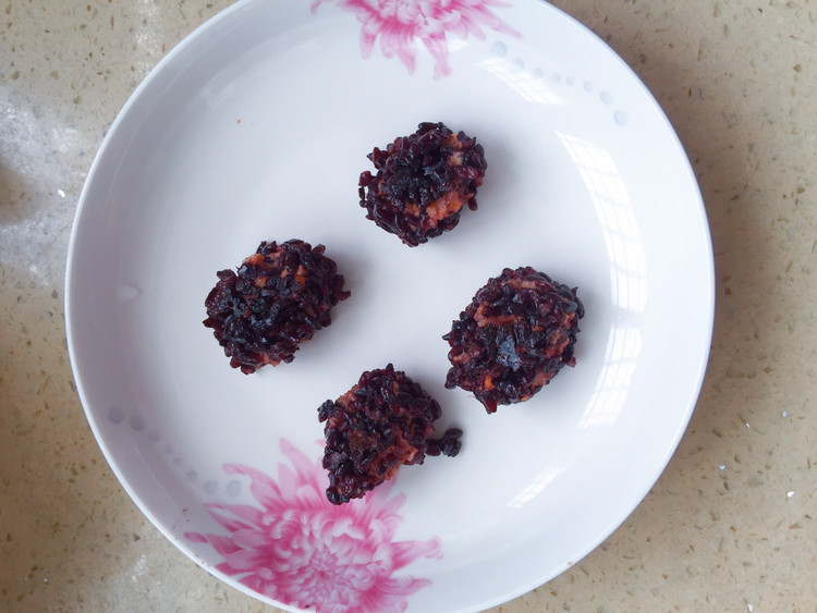 小红锅出品：宝宝晚餐紫珍珠肉丸的做法