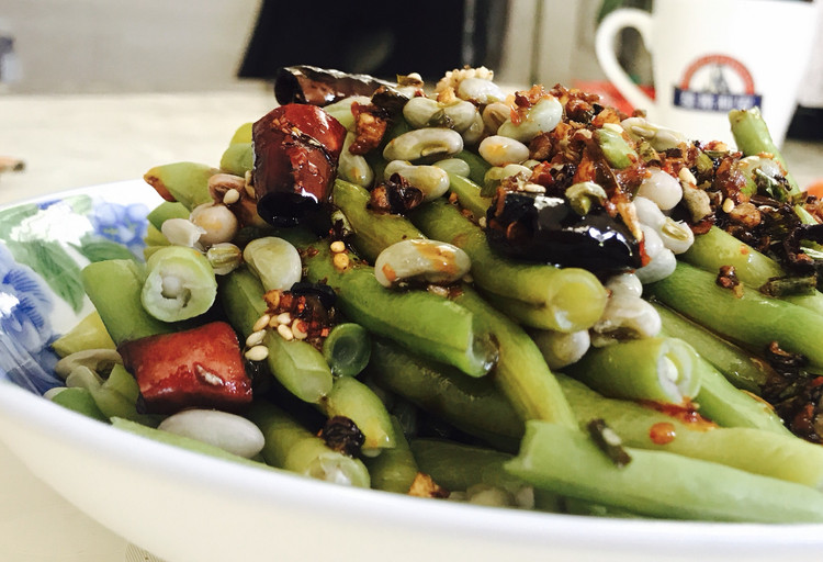 夏季开胃菜—四川凉拌豇豆的做法