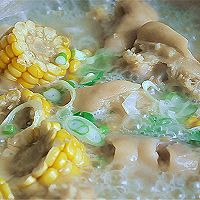 玉米炖猪蹄儿的做法图解10
