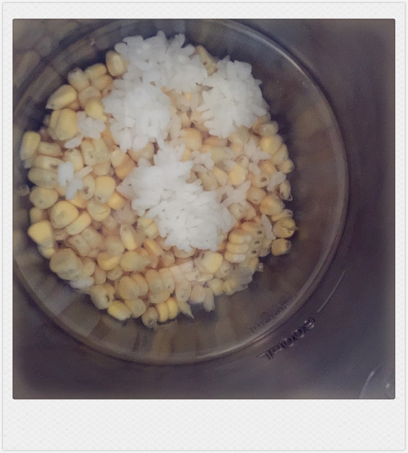 新鲜玉米浓汤（豆浆机）的做法图解1