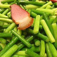 腊肉蒜苗的做法图解4