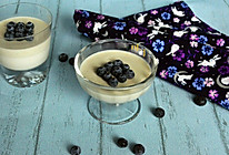 蓝莓椰浆布丁：餐桌礼仪的做法
