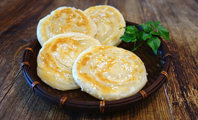 牛奶芝麻甜酥饼