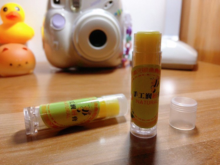 纯天然蜂蜡唇膏的做法