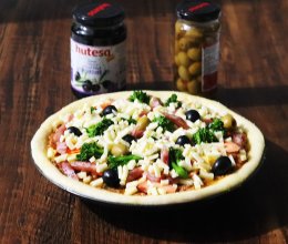 #西班牙橄榄西餐创意菜#混合橄榄时蔬披萨的做法