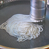 纯手工制作土豆粉的做法图解8