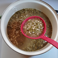 百合绿豆薏仁粥的做法图解9