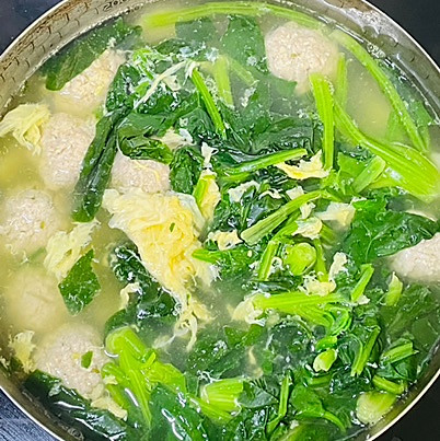 菠菜土豆肉圆汤