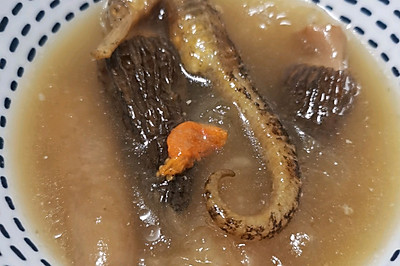 海马炖羊肚菌汤