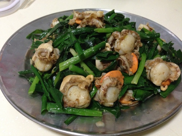 Stir fried leek with scallop