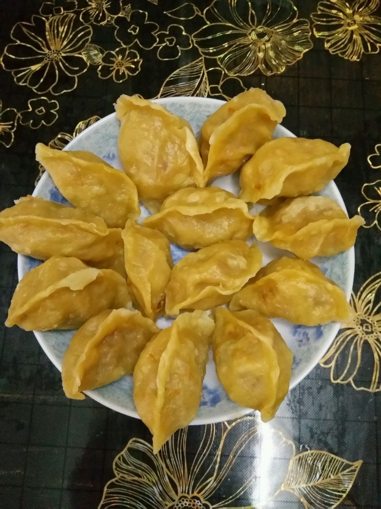 Steamed dumplings with pumpkin