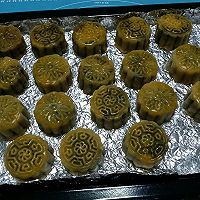 红豆蛋黄月饼的做法图解10