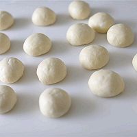 黄桃乳酪面包的做法图解3