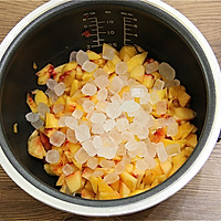 有颗粒的黄桃果酱#铁釜烧饭就是香#的做法图解2