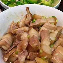 蒸的红烧肉，肥而不腻