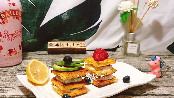 牛油果（草莓）酸奶夹心三明治