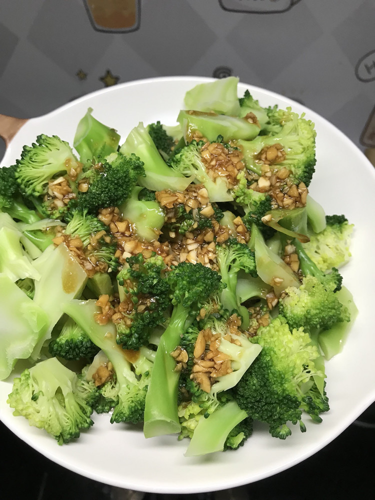 白灼西兰花～自制油醋汁，低脂健康的做法