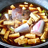 #合理膳食 营养健康进家庭#红蟹鱼酱焖冻豆腐的做法图解9