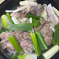 卤牛腱子的做法图解1
