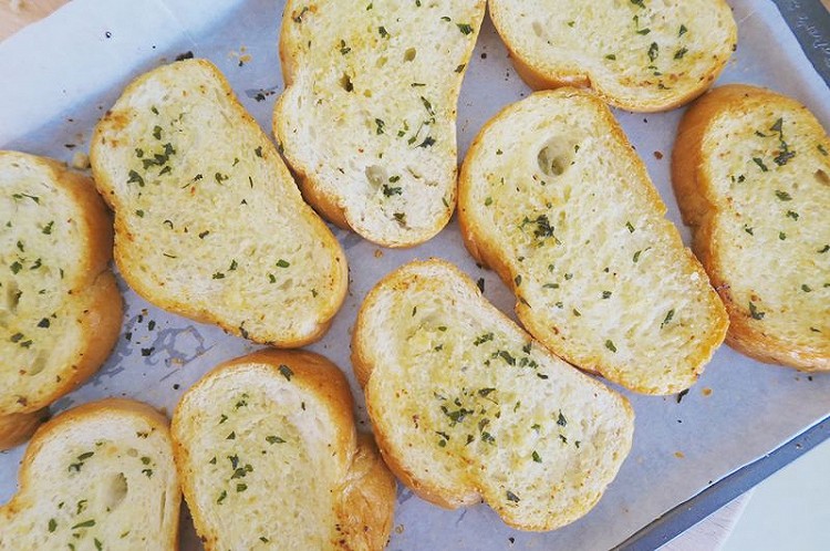 ｛garlic bread｝法式蒜香包/吐司的做法