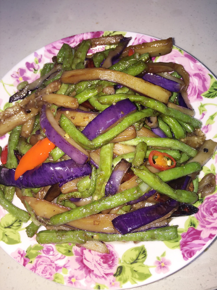 茄子烧长豆角的做法