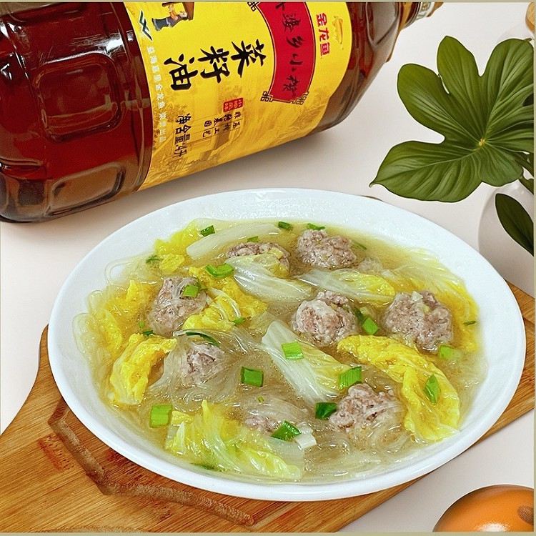 娃娃菜肉丸汤的做法