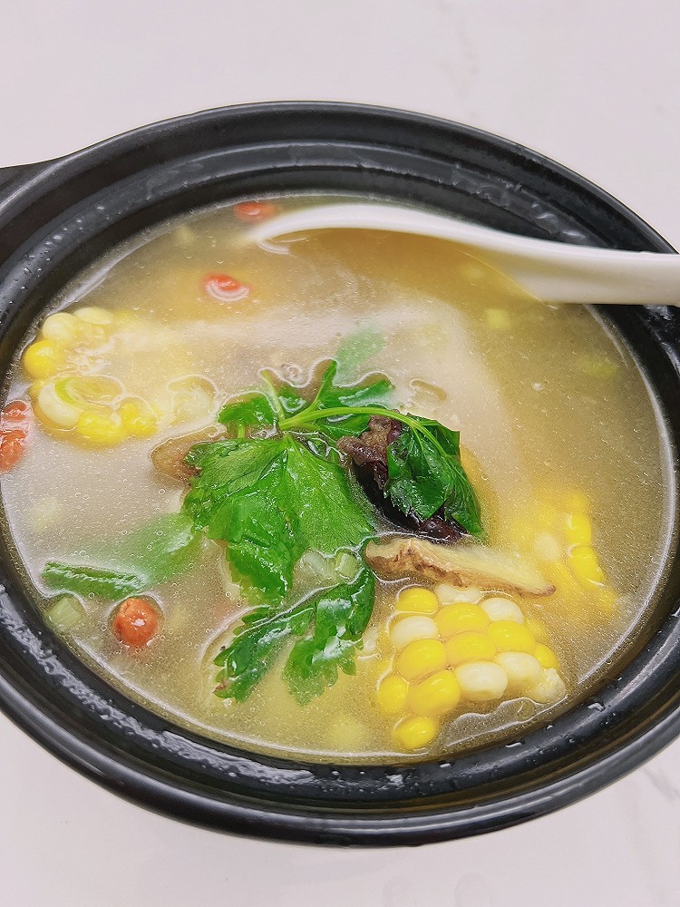 淮山鸭肉汤的做法