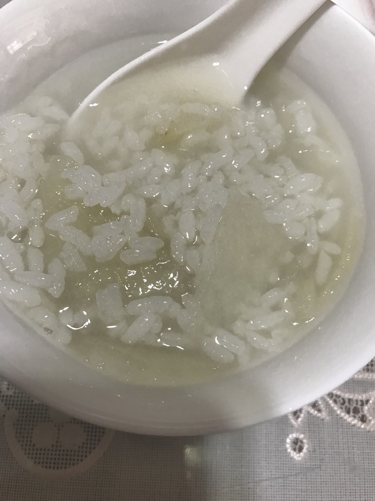 冰糖鸭梨粥的做法