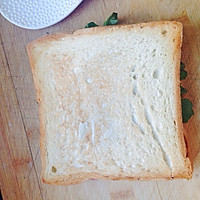鸡蛋火腿三明治的做法图解12