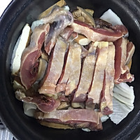 香菇蜡鸡腿煲的做法图解4