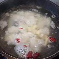 有机大米山药红枣枸杞粥的做法图解2