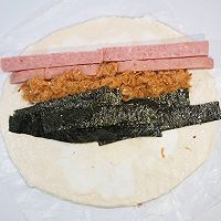 眼睛都冒出口水的午餐肉海苔肉松卷它来啦！的做法图解5