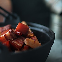 #下饭菜#不加一滴酱油的红烧肉焖冬笋的做法图解7