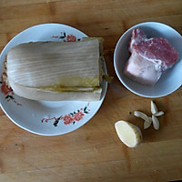 酸菜帮炒肉的做法图解1