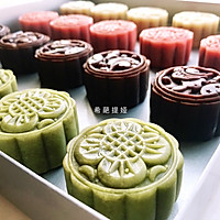 四味桃山皮月饼的做法图解7