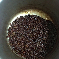 椰汁红豆西米的做法图解2