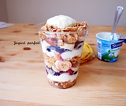 缤纷酸奶杯【满分营养yogurt parfait】的做法