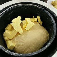 奶香椰蓉面包的做法图解2